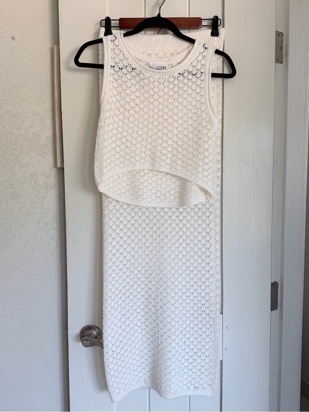Olive & Oak White Openwork Knit Top and Skirt Set